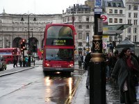 Londres : 10 bus rouges à l’hydrogène d'ici 2010 !