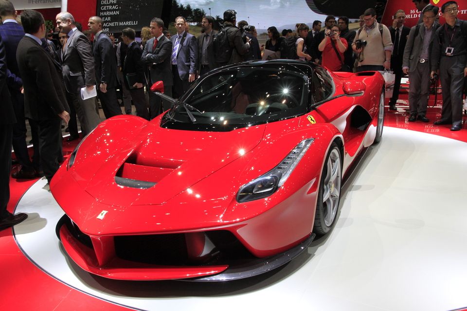 Vidéo en direct de Genève 2013 : Ferrari LaFerrari, nom de nom