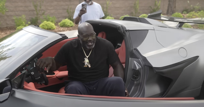 Une Corvette rallongée pour Shaquille O'Neal