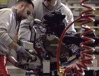 Vidéo moto : l'assemblage d'un Ducati Multistrada 1200