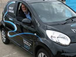 Une entreprise britannique développe une borne de recharge électrique sans fil