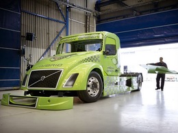 Un camion hybride tentera de battre le record du monde de vitesse du kilomètre départ arrêté