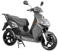 Govecs fait évoluer par petites touches ses gammes S et T de scooters électriques