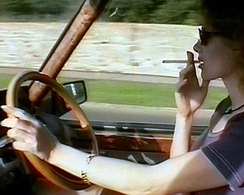 Cigarette au volant : il écope d'une amende de 22 €
