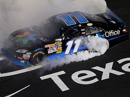 (Week-end de courses) Hamlin en tête en Nascar