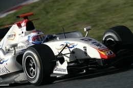 GP2 Asia Malaisie 1 : Petrov émerge du chaos