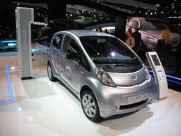 Le Prix allemand Volant Vert 2010 remis à la Peugeot iOn électrique