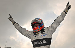 Formula Nippon/Autopolis: Loïc Duval empoche le titre 2009!