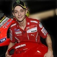 Ducati - Rossi: Une 696 dédicacée mise aux enchères pour la bonne cause