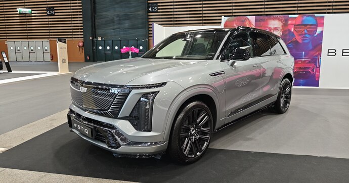 Le Cadillac Vistiq au salon de Lyon : la démesure américaine