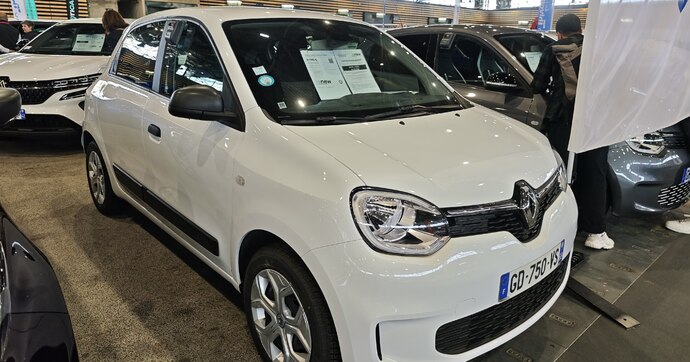 8 990 € pour la voiture électrique d'occasion la moins chère du salon de Lyon