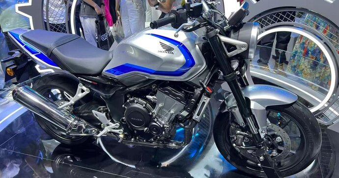 La nouvelle Honda CB500 Super Four se dévoile
