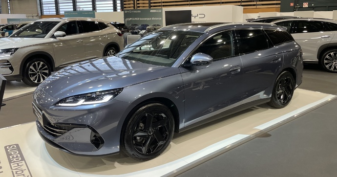 La BYD Seal 6 DM-i Touring est une Passat beaucoup moins chère - En direct du salon de Lyon 2025
