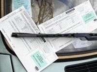 PV de stationnement fixés par les municipalités, les assocations attaquent !