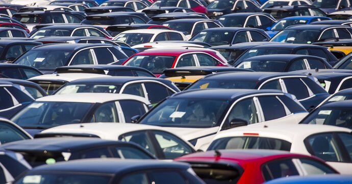 Stellantis ferme temporairement sept usines européennes, mais présente des chiffres de vente plutôt positifs