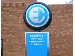 Londres se prépare à installer 1300 bornes de chargement pour véhicules électriques