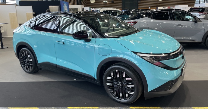 La Nissan Leaf a beaucoup changé - En direct du salon de Lyon 2025