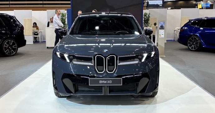 Le BMW iX3 présent pour la première fois en France à Lyon