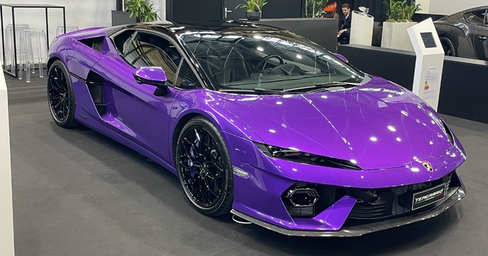 La Lamborghini Temerario est-elle belle ? En direct du salon de Lyon 2025