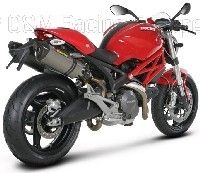 Le petit Monster 696 équipé par Akrapovic