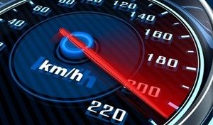 Arrêtée après avoir retransmis en direct son gros excès de vitesse sur Facebook