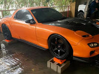 Un inconnu sauve sa Mazda RX-7