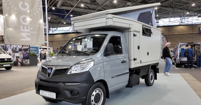 La vanlife a déplié ses toits relevables au salon de Lyon