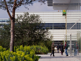 (Minuit chicanes) Le technocentre de Guyancourt subira-t-il le même sort que Boulogne-Billancourt?