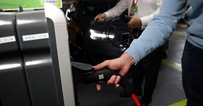 Leasing social pour les pros : le coup de pouce très coup de com' du Crédit Mutuel