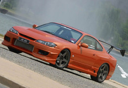 Nissan 200 SX : attention dragster