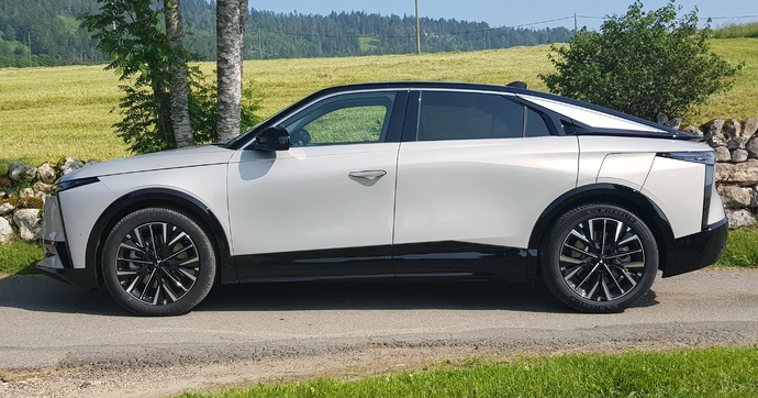« Stellantis ne lâchera pas DS Automobiles car la marque est déjà rentable » - Xavier Peugeot