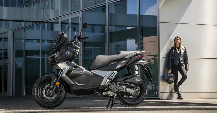 Voge SR1 ADV : un scooter crossover pour affronter toutes les routes
