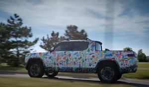Le Rivian R1T montré dans un spot très familial
