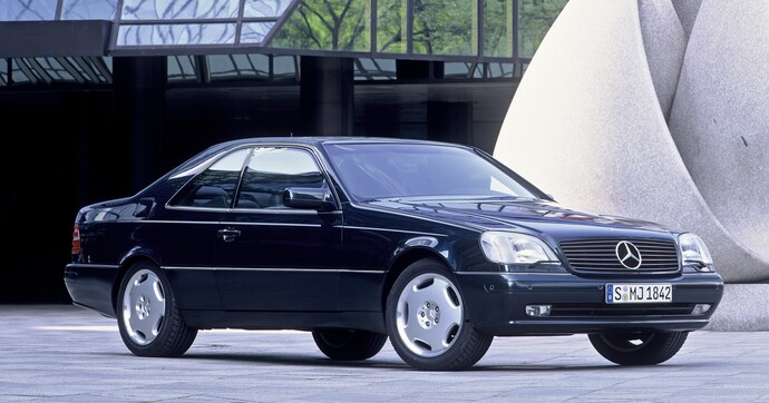 La Mercedes C140, le coupé le plus fou des années 90, est à acheter maintenant !