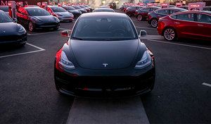 Tesla : au moins 63000 annulations de commande sur la Model 3