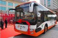 Chine/Autobus : Guangzhou adopte l'hybride, Pékin l'électrique