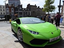 Une Lamborghini Huracan enregistrée comme taxi en Angleterre