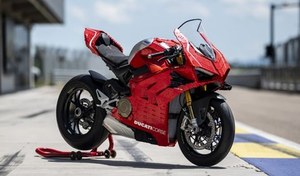 Une Ducati Panigale V4 R grandeur nature en LEGO !