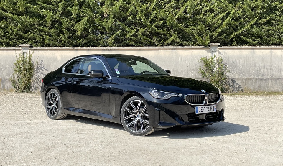 Essai vidéo - BMW Série 2 20i coupé (2022) : du plaisir simplement
