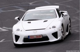 Spyshot : ça se précise pour la Lexus LF-A