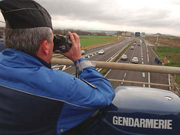 16 ans et flashé à 221 km/h !!!