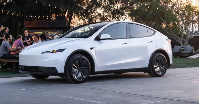 Et maintenant, le nouveau Tesla Model Y Standard français sous les 40 000€