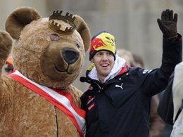 F1: Vettel chez Ferrari ou Mercedes dans 2 ans ?