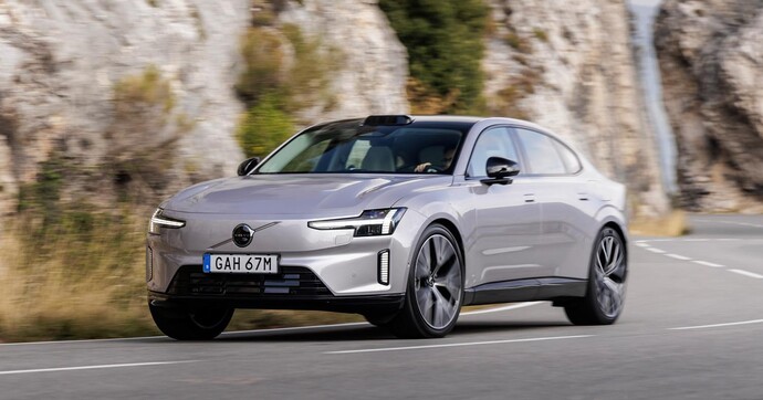 La Volvo ES90 bouscule les Audi A6, BMW Série 5 et Mercedes EQE électriques !
