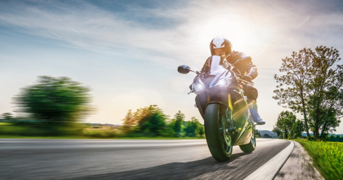 Rouler à moto est près de 30 fois plus mortel qu’en voiture