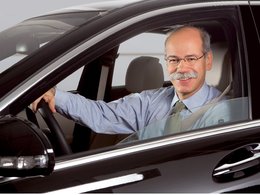 Daimler revoit ses objectifs à la baisse pour 2013