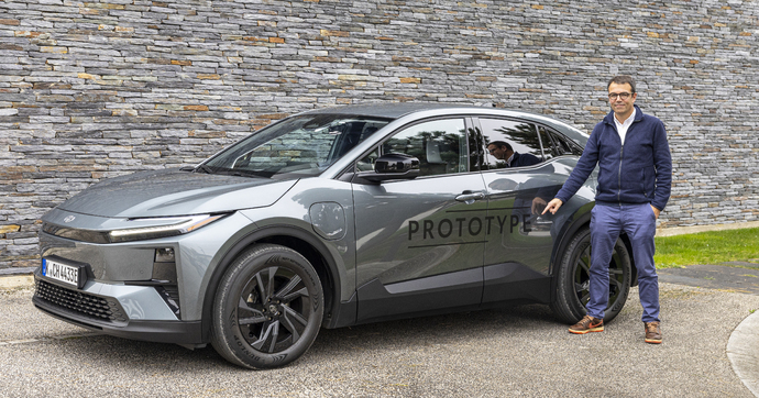 Le Toyota C-HR+ peut-il inquiéter le Renault Scenic E-Tech?