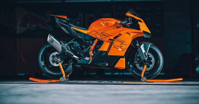 La sportive KTM 990 RC R arrive sur les routes !