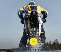 Husqvarna - Vidéo: la 701 Supermoto brise la glace