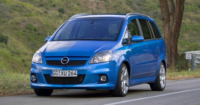 L’Opel Zafira B OPC, une bétaillère ? Oui, mais de course, et ça change tout !